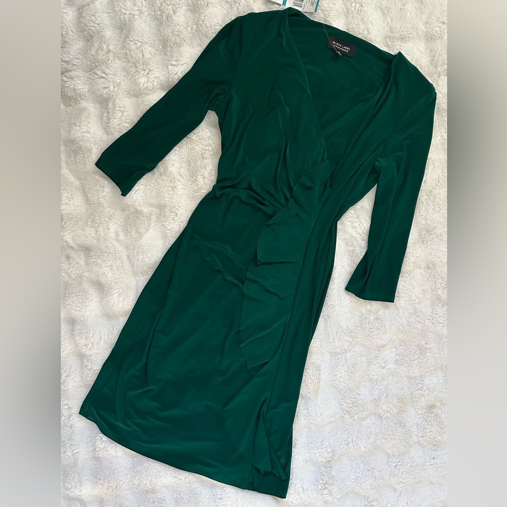 Black Label by Evan Picone Elegant Emerald Wrap Dress